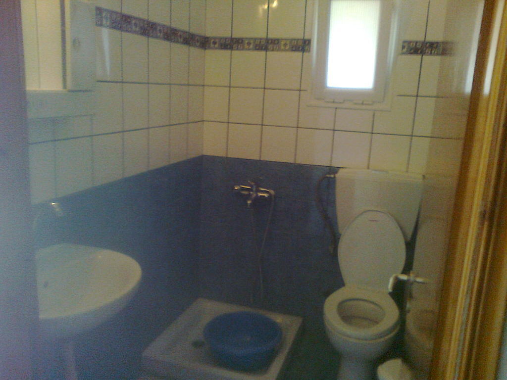 House Mantesos Leilighet Koinira Rom bilde